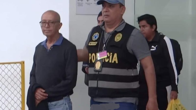 Policías detienen en el aeropuerto de Lima a alcalde de Pebas