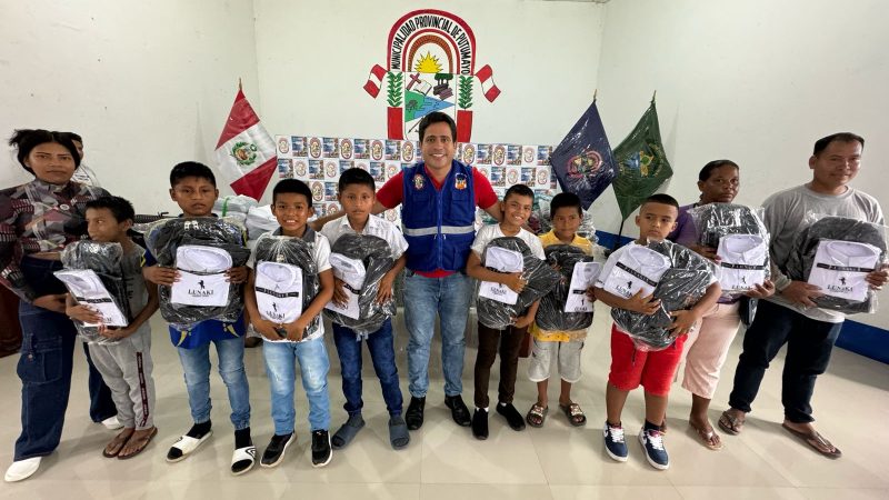 Premiación a ganadores del Primer Campeonato Infantil Interbarrios