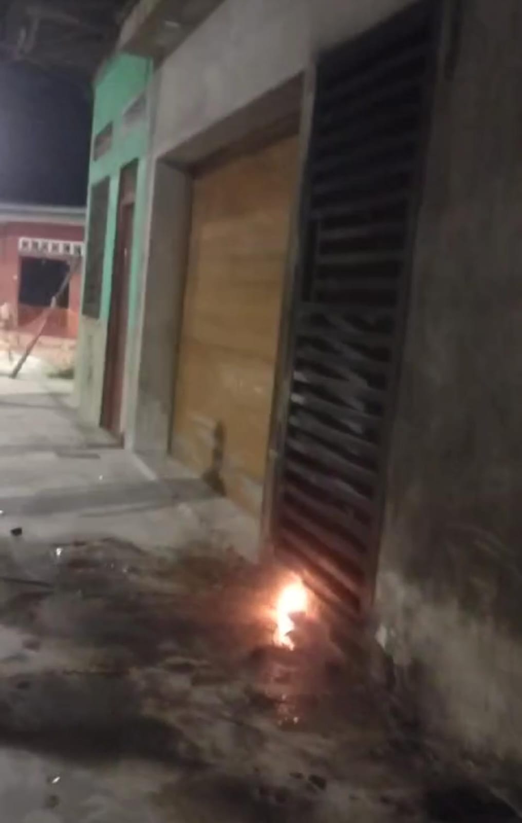 Lanzan bomba molotov contra vivienda de funcionario de la Sunat