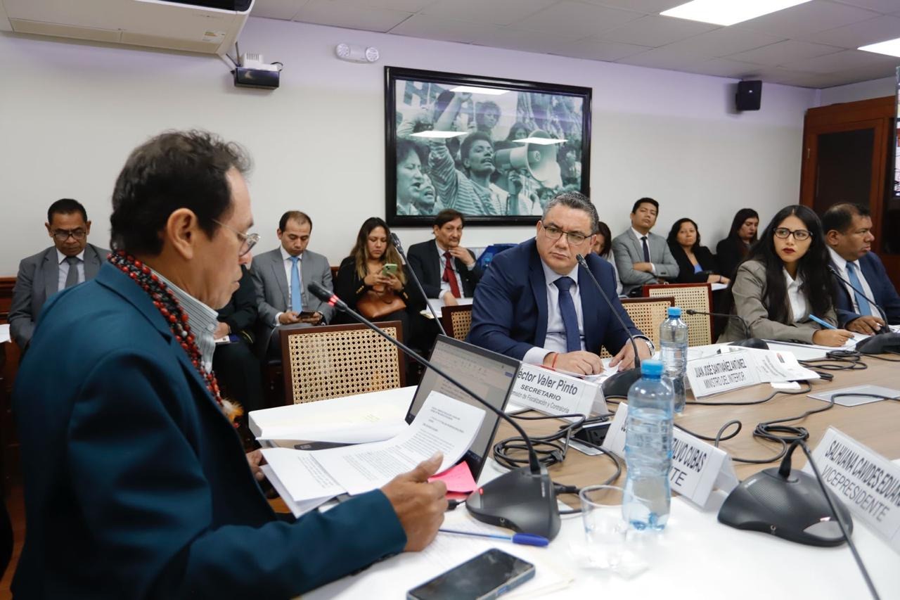 Ministro Santiváñez anuncia operativo “Amanecer Seguro” en todas las regiones del país