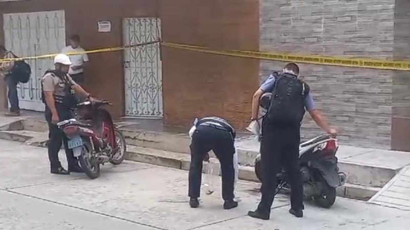 Lanzan Bomba Molotov a Motocicletas en Punchana