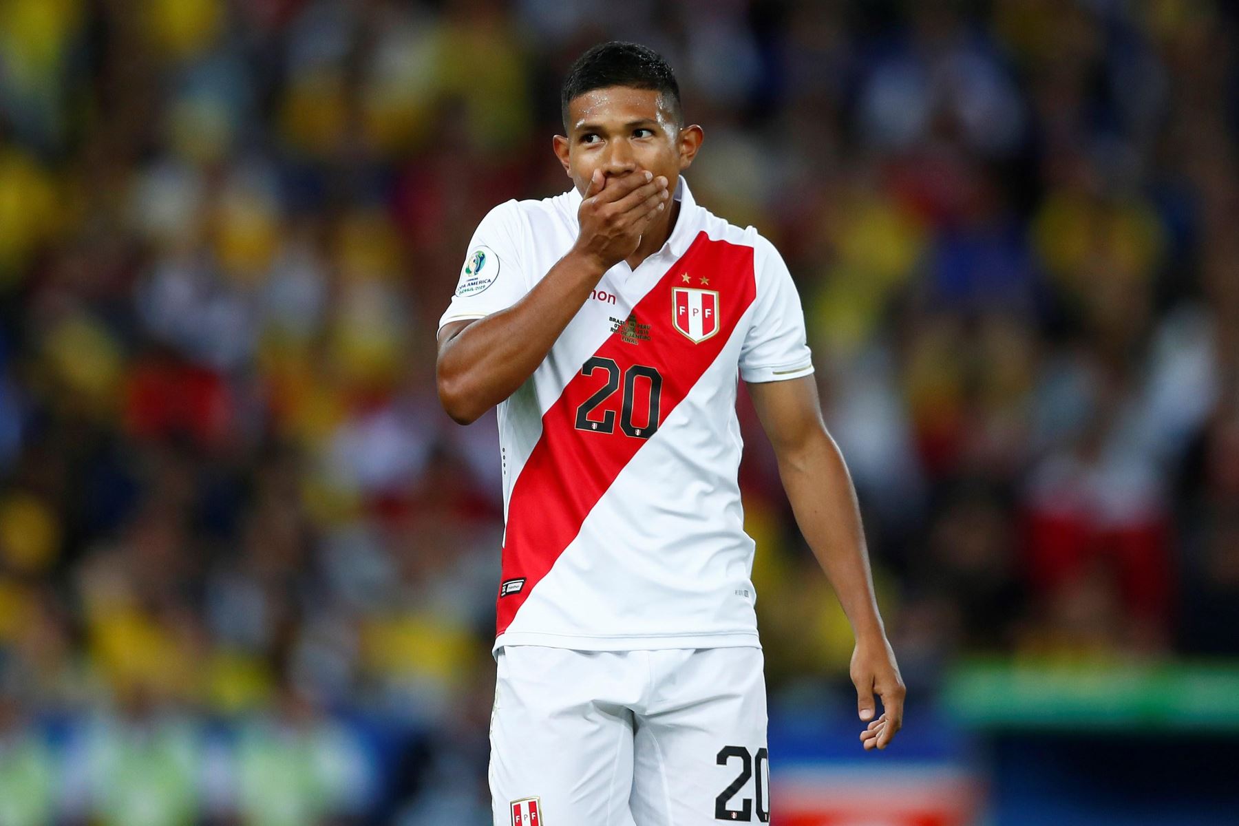 ¡Vamos, Rojiblanca! Con gol de Edison Flores, Perú derrota 1-0 a El Salvador