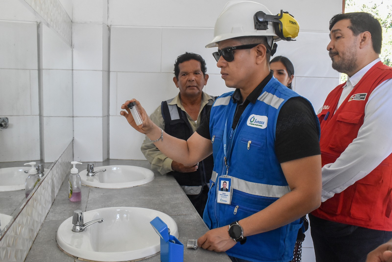 Verifican cloración del agua potable en colegios de Iquitos