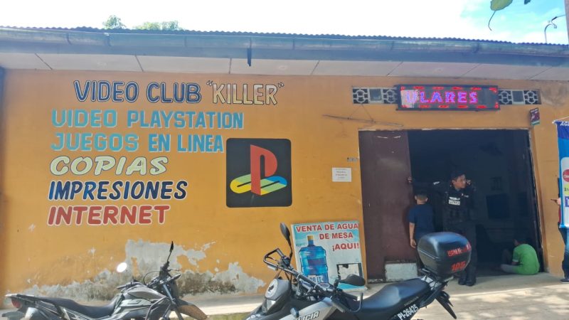 Asaltan en videoclub “killer” mientras niños jugaban