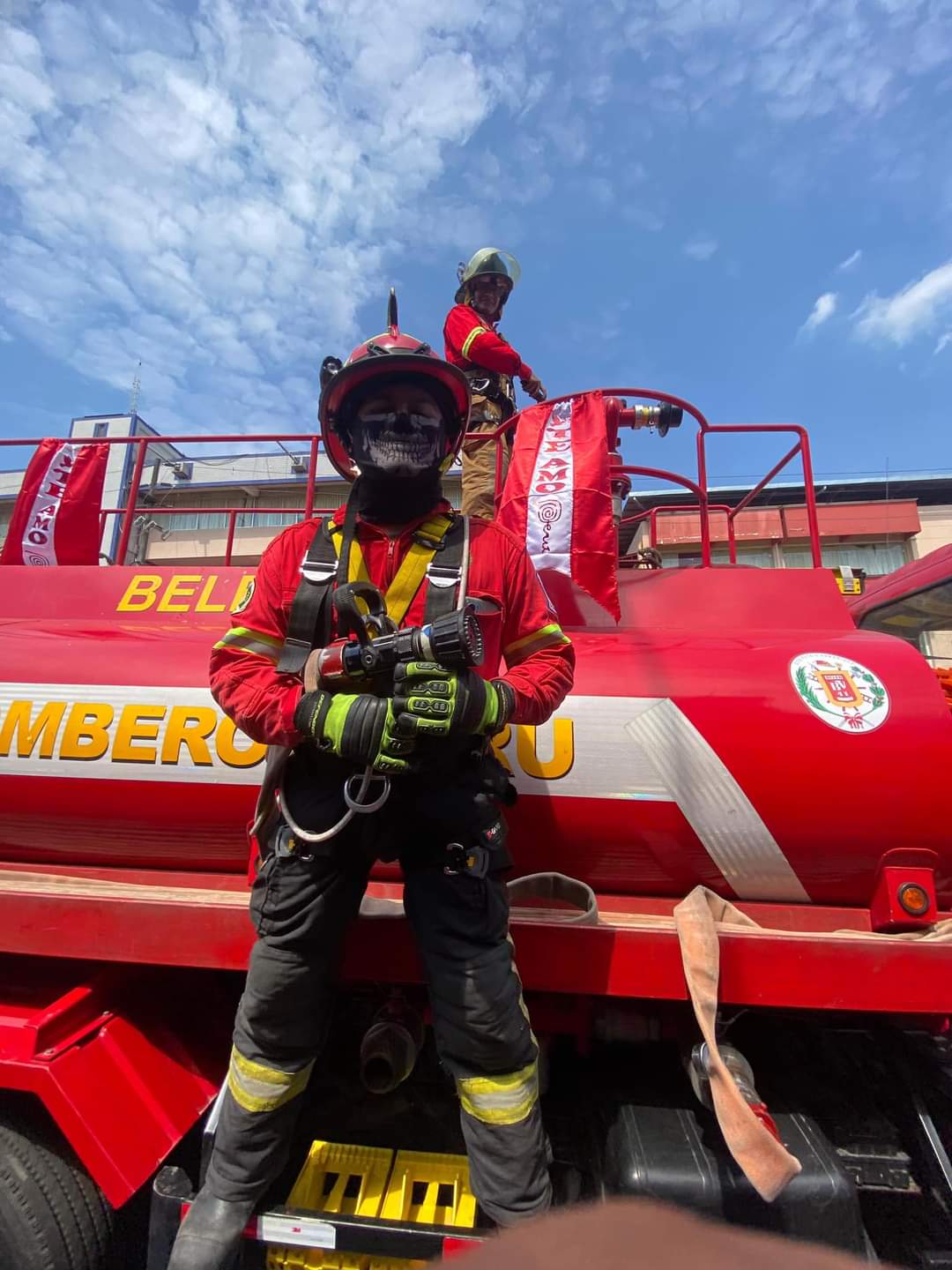 Los bomberos voluntarios del Perú