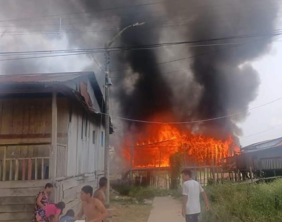 Incendio en Caballococha deja familias en la calle