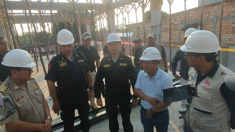 Nuevo jefe policial en Loreto inspecciona avance de central 105